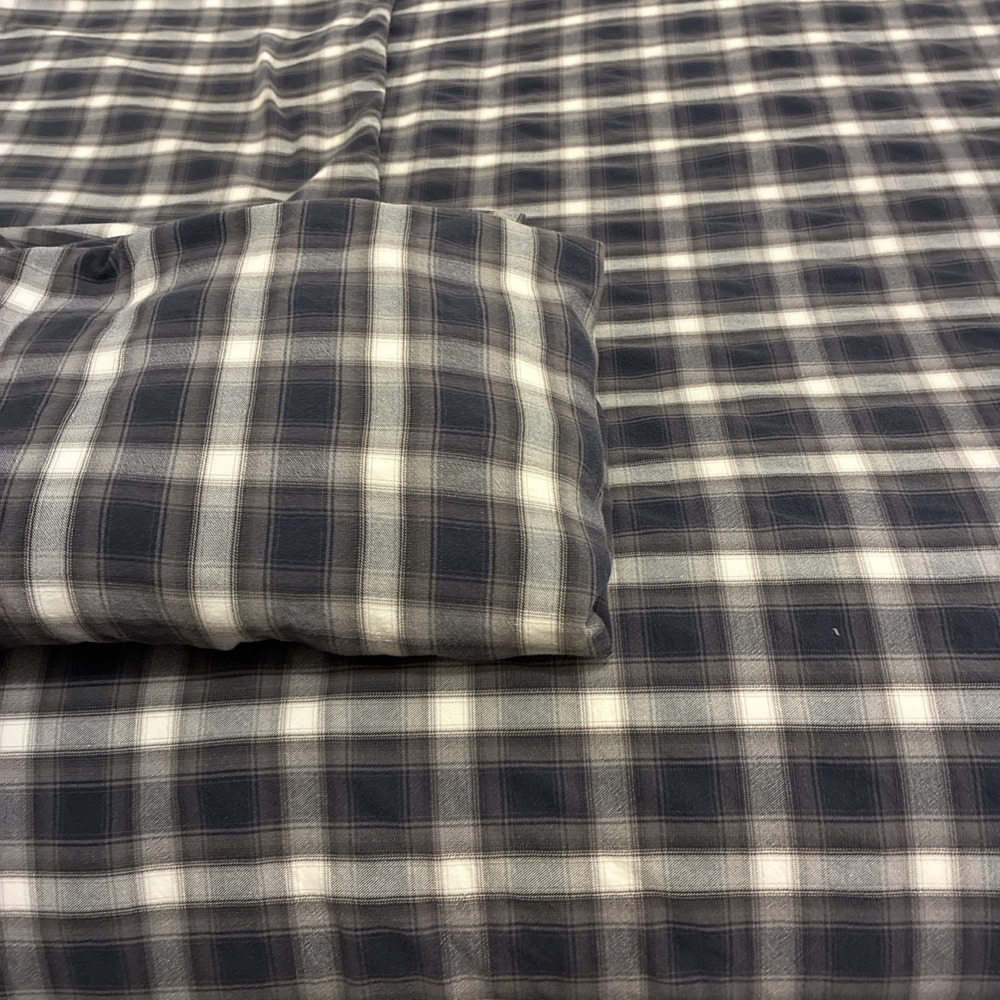 Restoration Hardware Baby & Child Twin Size Sheet Set Navy Plaid Cotton 4 Piece